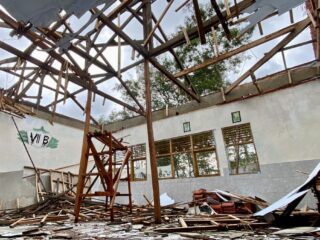 Darurat Pendidikan Brebes! Atap SMPN 1 Salem Hampir Ambruk, Siswa Dipindah ke Lab